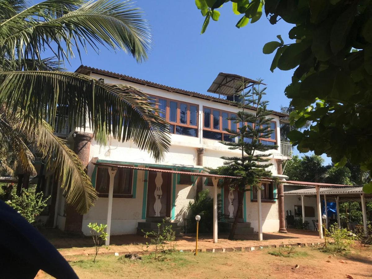 Mermaid Beach Resorts Vengurla Eksteriør bilde